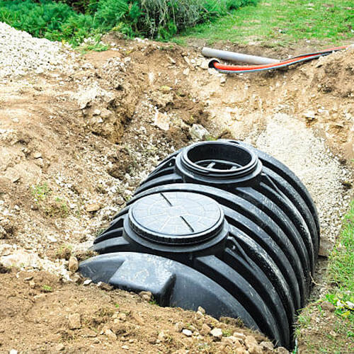 Installation Of A Drainage Tank (septic Tank) In A Domestic Garden Installation Of A Drainage Tank (septic Tank) In A Domestic Garden